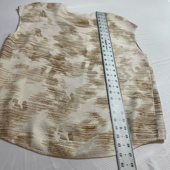 Vince Printed Top Blouse Silk Size Small - Picture 5 of 5